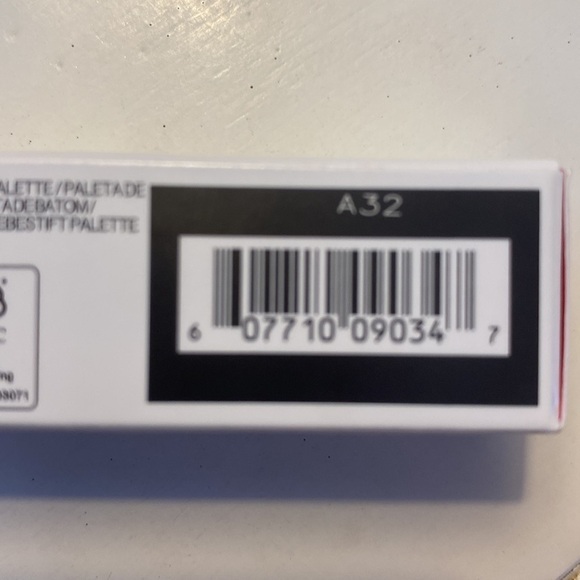 🎉 HOST PICK 🎉 Smashbox Be Legendary Prime & Plush Lipstick in Disorderly NEW - Picture 4 of 5